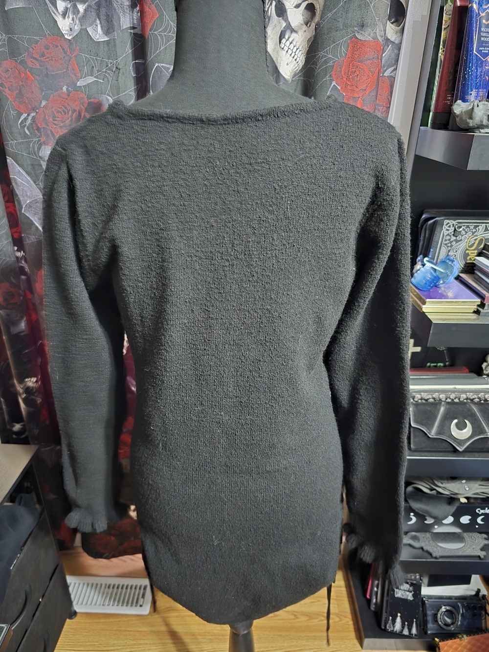 Black Women’s Scoop Neck Sweater - Picture 4 of 6